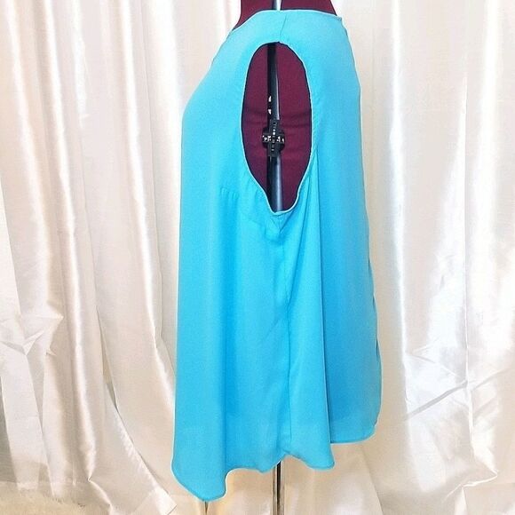 Avenue Assymetrical Blouse (size 22/24) - Picture 4 of 6